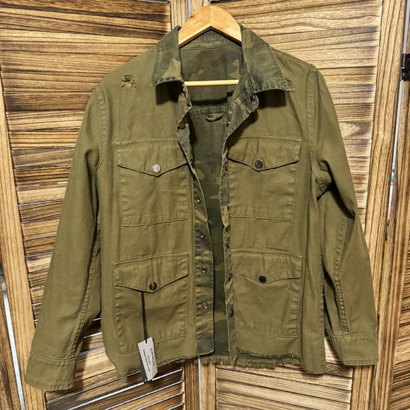 NWT Blank NYC “the army brat jacket” two-in-one reversible camo jacket. - Picture 3 of 4